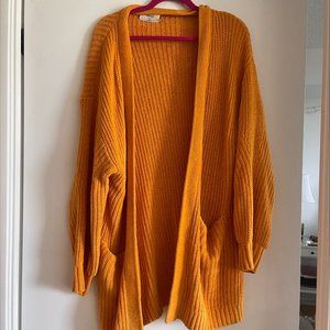 Wilfrid Aritzia / Yellow Cardigan / Size Medium